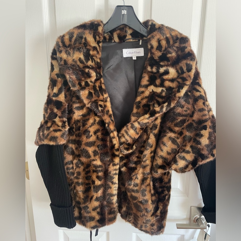 Stunning faux animal print Calvin Klein jacket.